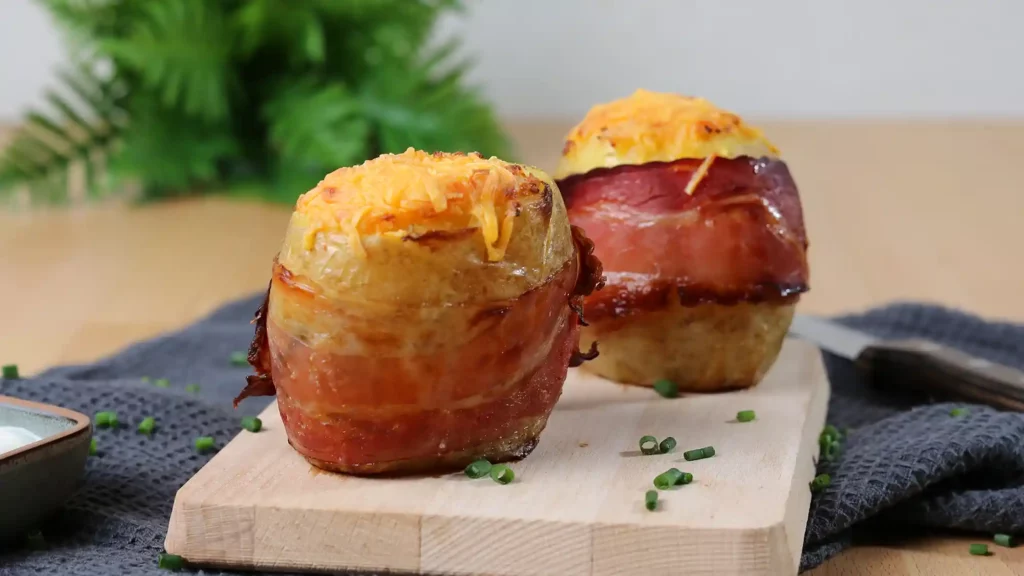 Vulkano Kartoffel mit K&auml;se und Bacon